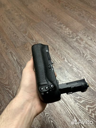 Батарейный блок canon BG-E13