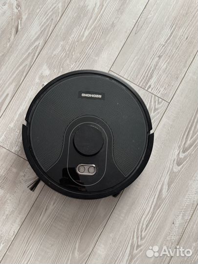 Робот пылесос Redmond