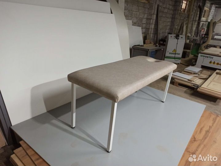 Массажная кушетка