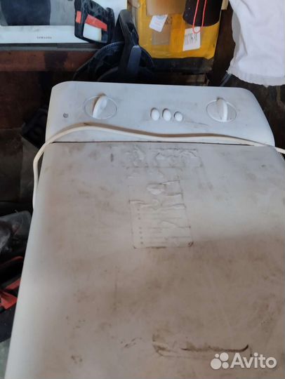 Стиральная машина с вертикальной загрузкой