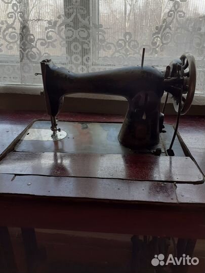 Швейная машинка ножная подольск