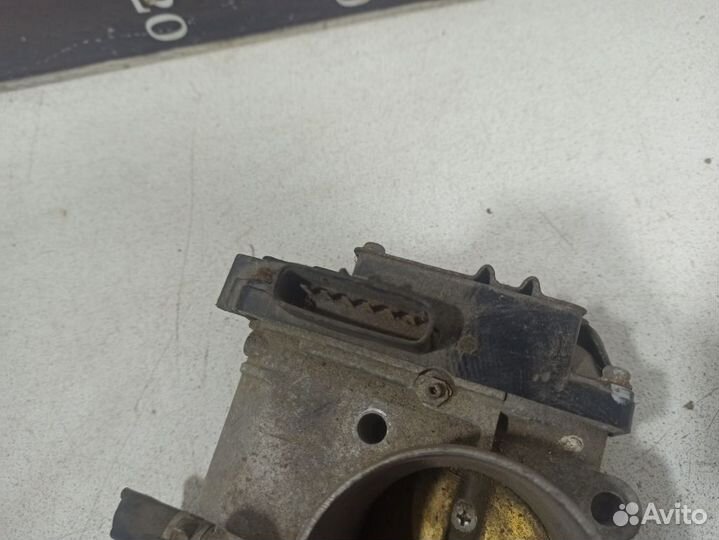 Дроссельная заслонка