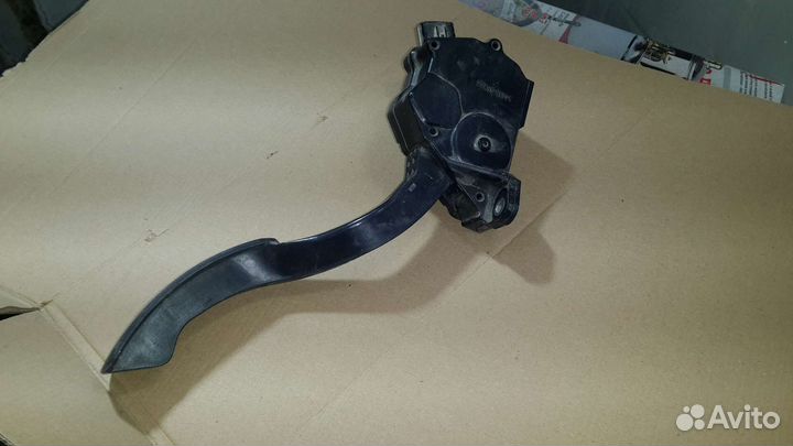 Педаль газа Toyota Camry V40