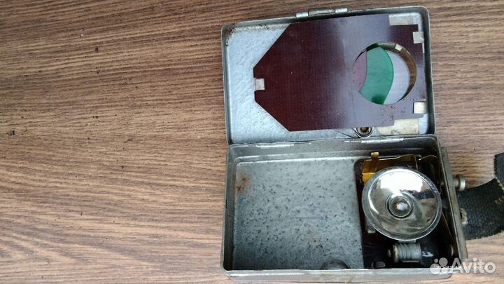 Фонарик военный,сигнальный времен СССР трехцветный