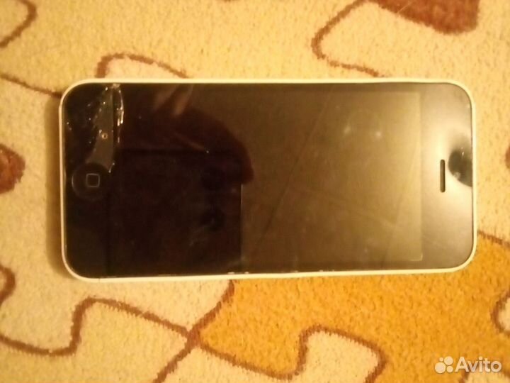 iPhone 5C, 8 ГБ