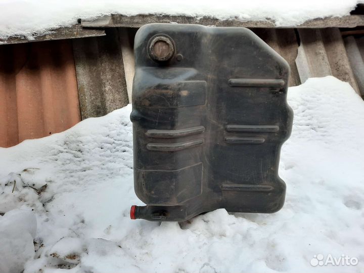 Топливный бак на м2141