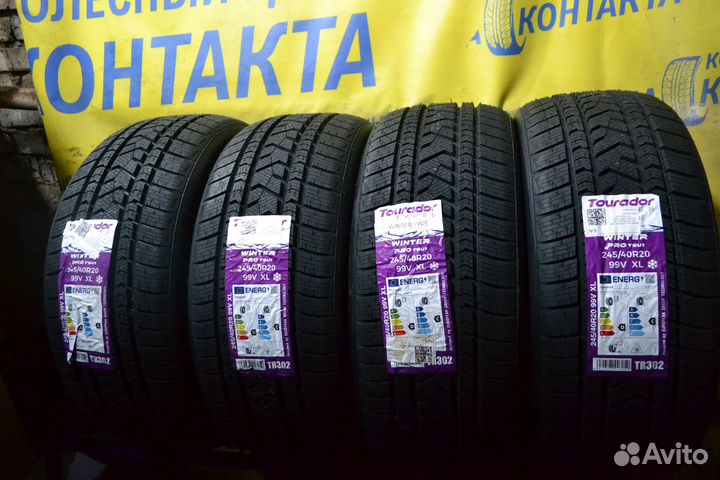 Tourador Winter Pro TSU1 245/40 R20