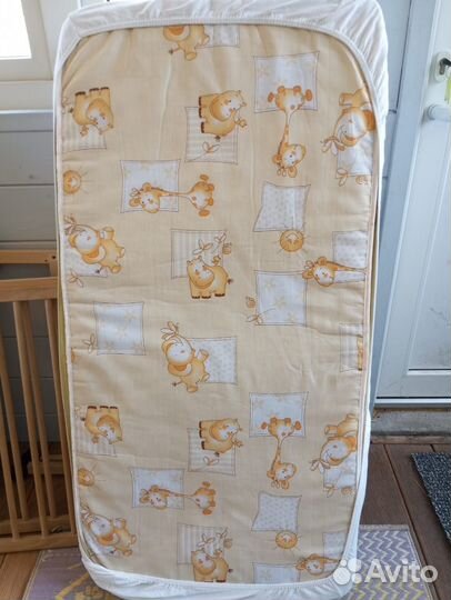 Кроватка детская Икеа с матрасом