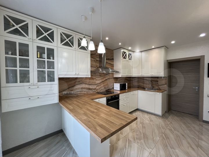 3-к. квартира, 94,7 м², 11/17 эт.