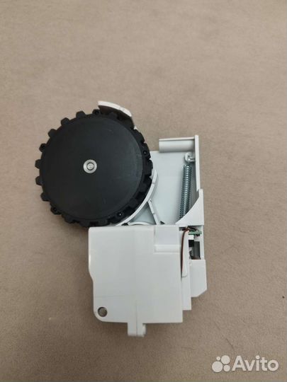 Колесо левое для робот пылесоса xiaomi mijia 1c