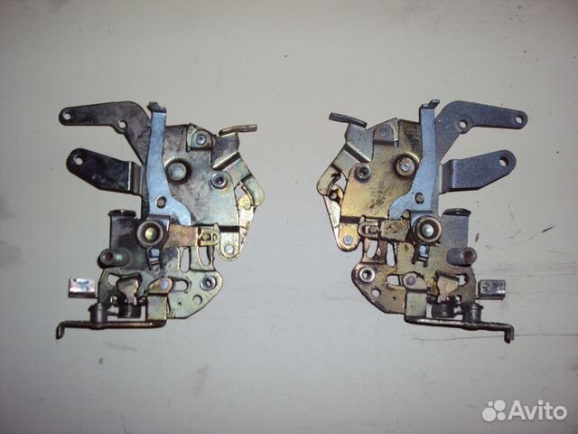 Замковый блок Мерседес Вито 638 сдвижная дверь