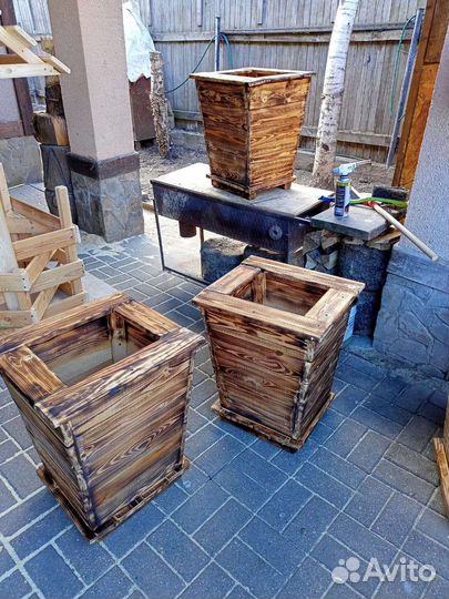 Кашпо для цветов из дерева, высота 60см