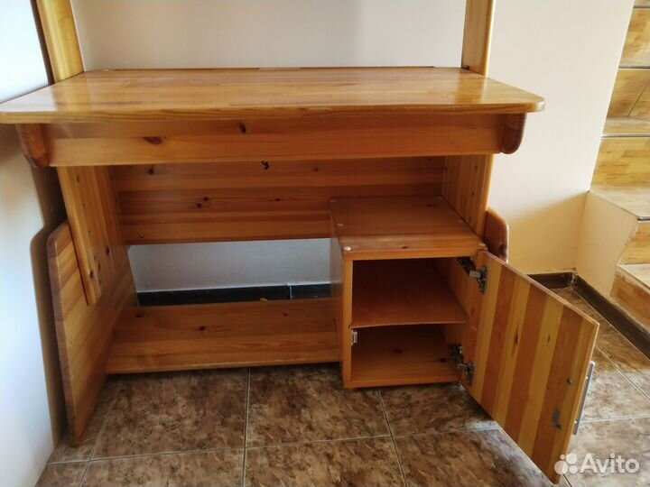 Парта Школярик, массив дерева