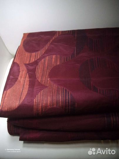 Шторы бордовые