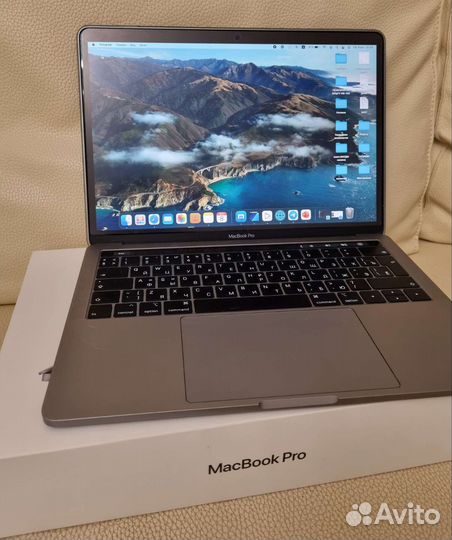 Apple MacBook Pro 13,3 Space Grey