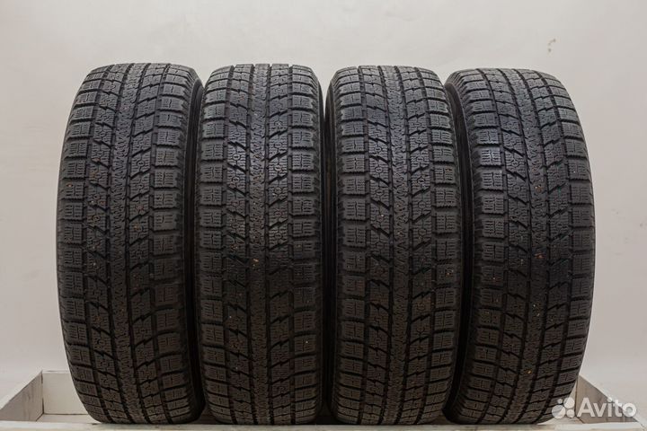 Toyo Observe GSi-5 225/65 R17 102S