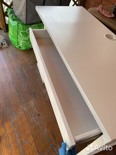 Письменный стол IKEA белый