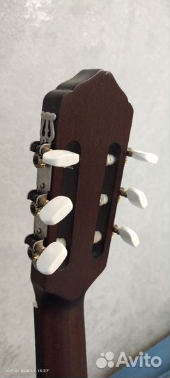 Классическая гитара Cremona