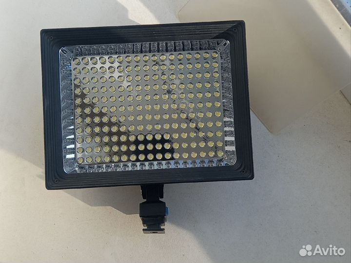 Фонарь накамерный