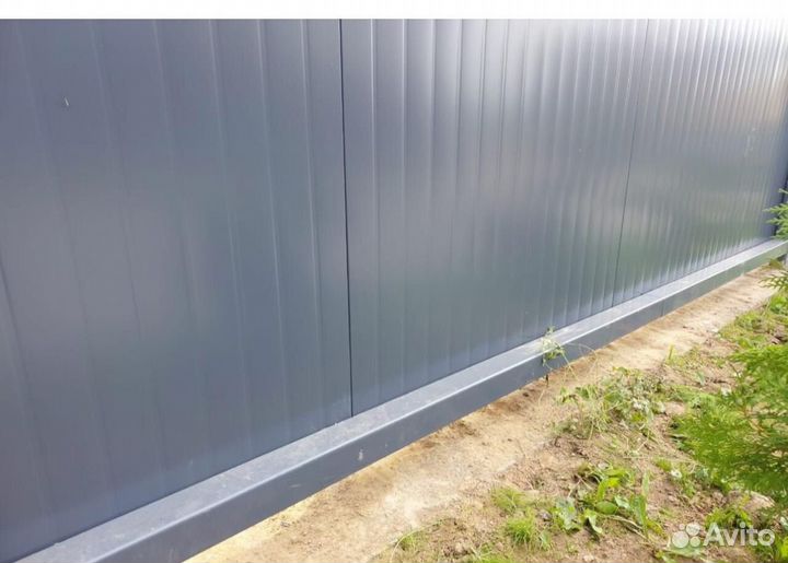 Забор из сэндвич панелей