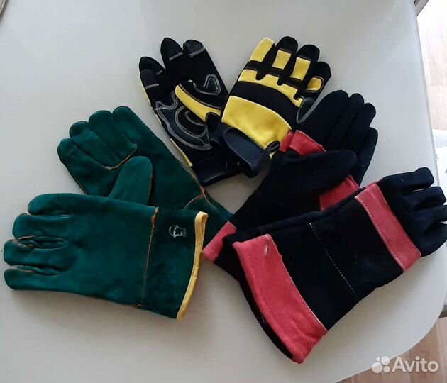 Перчатки