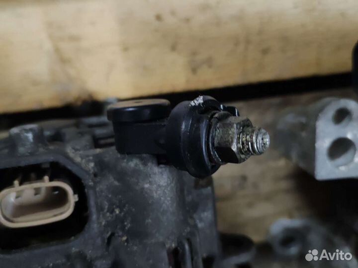 Генератор Mazda Bongo Nissan Vanette L8 A2TG1791