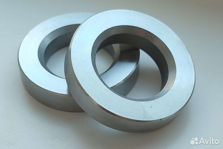 Кольца Ниссан, Вольво