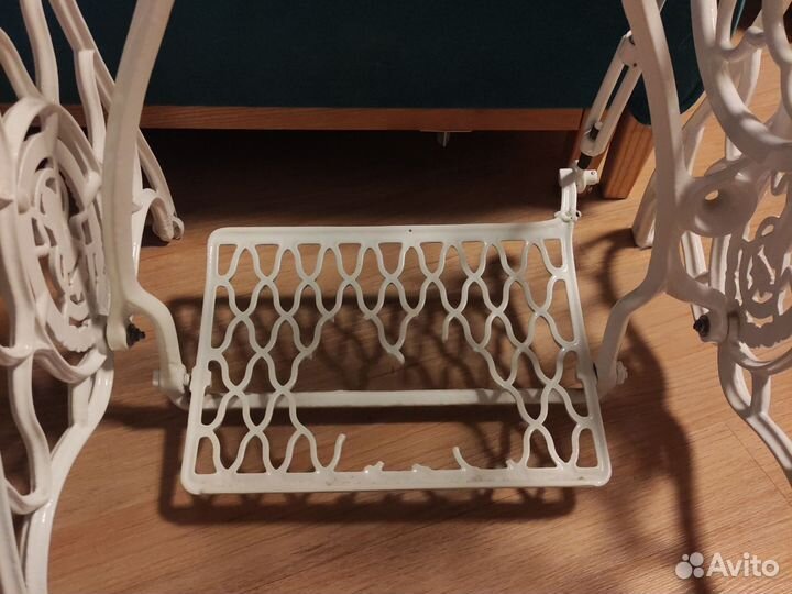 Станина от швейной машинки зингер