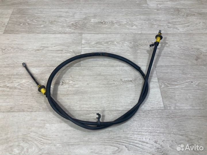 Трос открывания капота Renault Sandero хетчбэк K4M