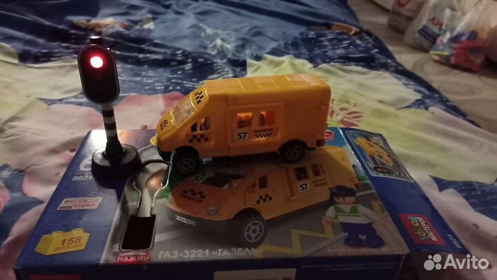 Конструкторы разные машины, дом