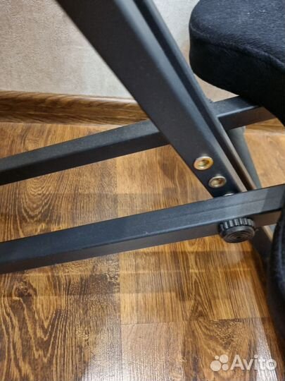 Коленно ортопедический стул со спинкой