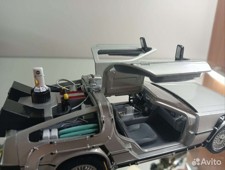 Модель 1:24 назад в будущее 2 часть