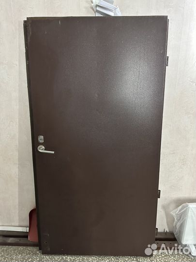 Дверь входная железная бу