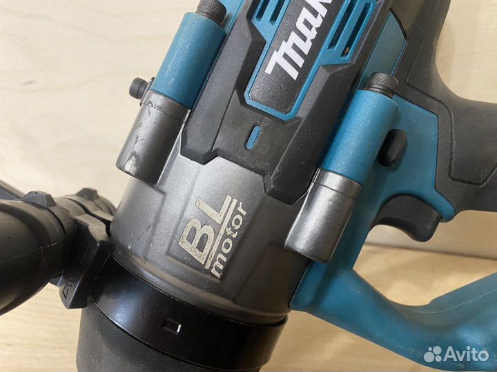 Гайковерт Makita грузовой 3000 н.м., 8а