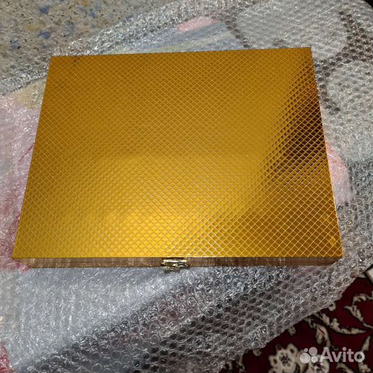 Набор столовых приборов на 8 персон