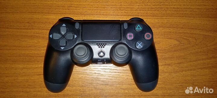 Геймпад PS4