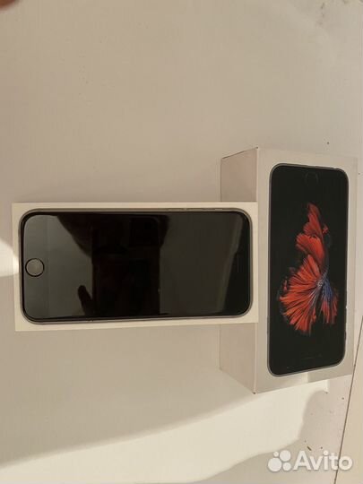 Телефон iPhone 6s