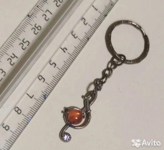 Брелок Скрипичный ключ латунь/янтарь ручная работа