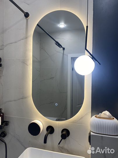 Продаетс Зеркало с подсветкой