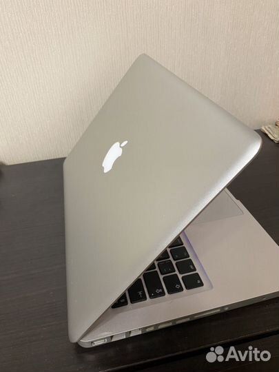 Apple MacBook Pro 13 2011 i5, 320 Гб hdd с чехлом