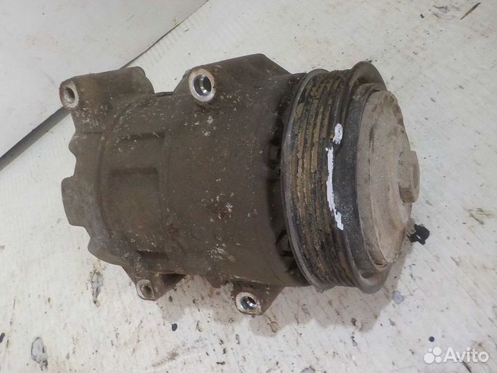 Компрессор кондиционера Toyota Camry 50