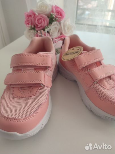 Продаю новые кроссовки 32 размера