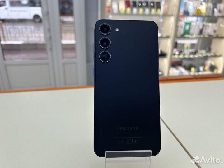 Samsung Galaxy S23, 8/256 ГБ