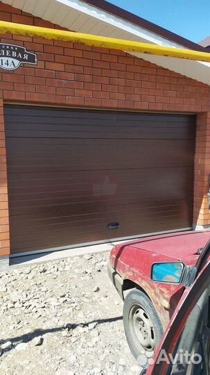 Гаражные ворота, 2.5*2.1 цвет 7016