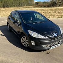 Peugeot 308 1.6 AT, 2010, 191 000 км, с пробегом, цена 630 000 ру�б.