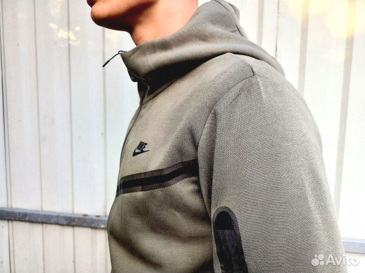 Спортивные костюмы Nike Tech Fleece