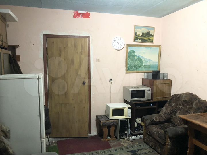 Комната 14 м² в > 9-к., 1/5 эт.