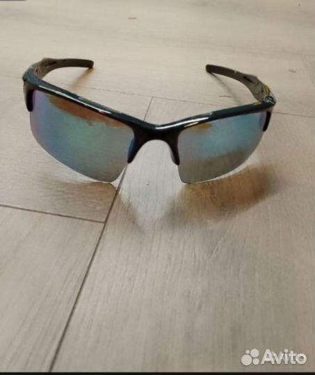 Солнцезащитные очки