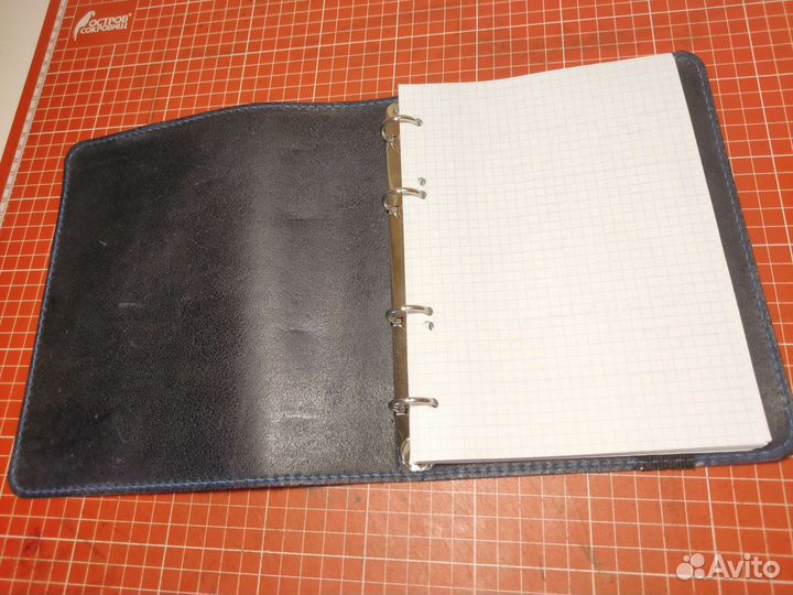 Кожаная спиральная тетрадь