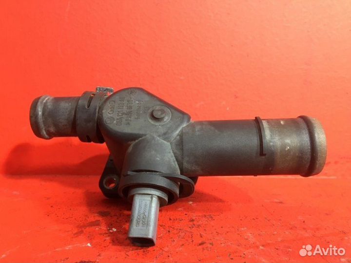 Фланец системы охлаждения Volkswagen Touran 1T3